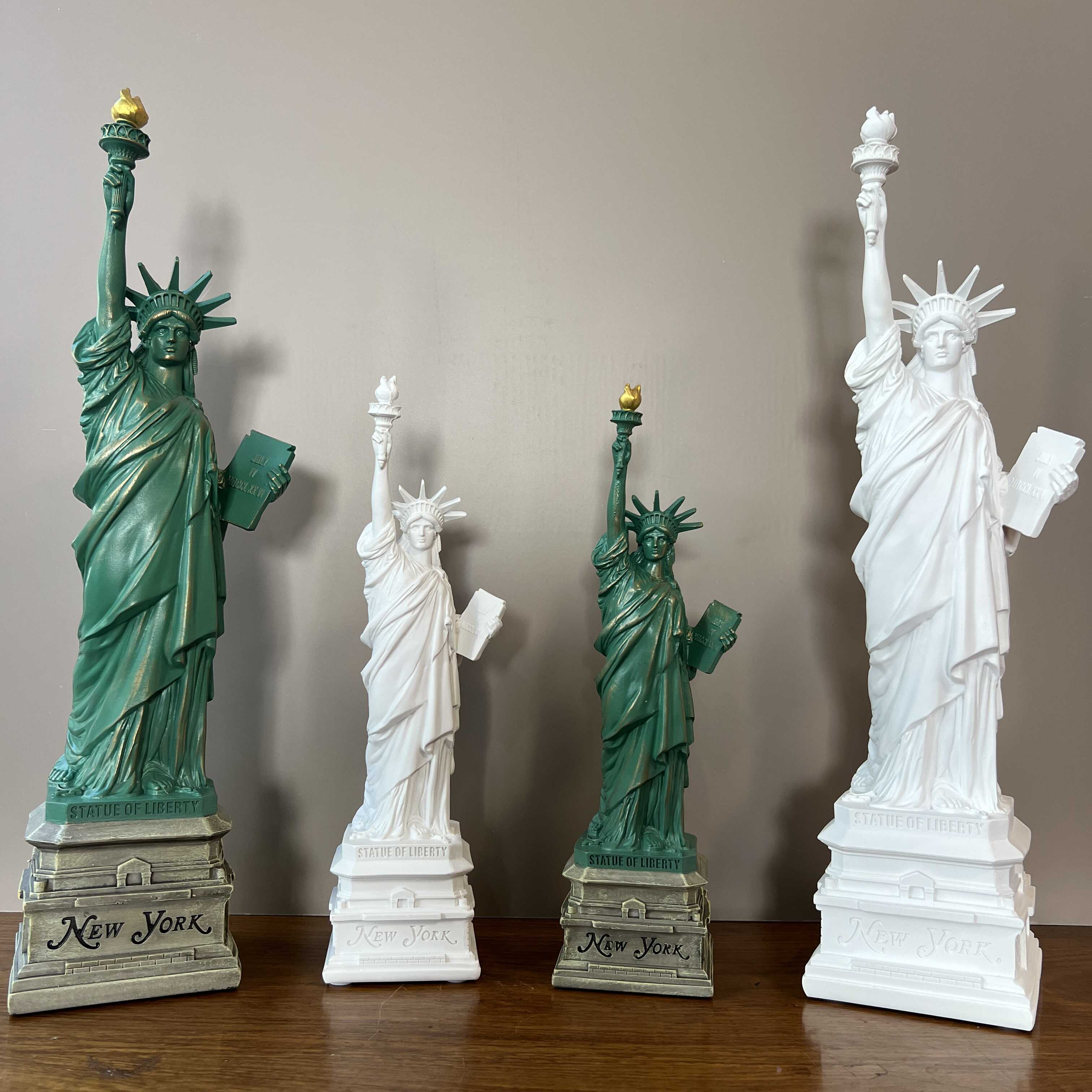 YuryFvna تمثال الحرية نموذج مك - مراجعة Home Decor New York وسعره