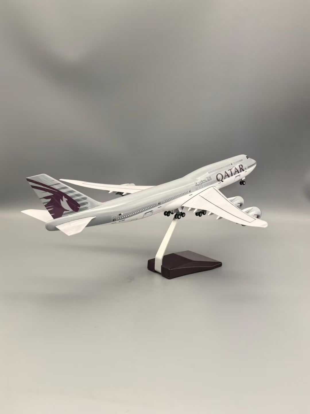B747 نموذج طائرة 1:130 مقياس ا - مراجعة Home Decor Qatar وسعره